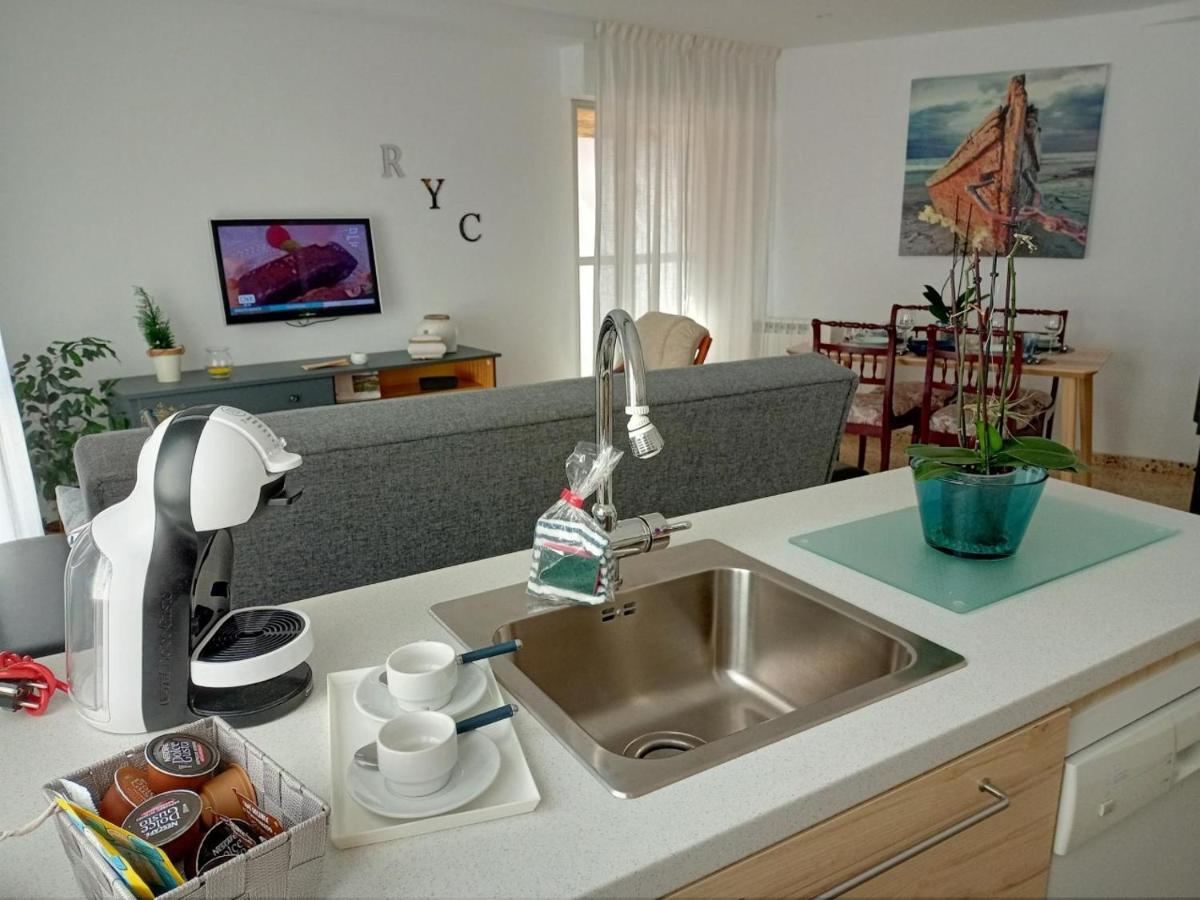 Apartamento R Y C Avilés Eksteriør bilde