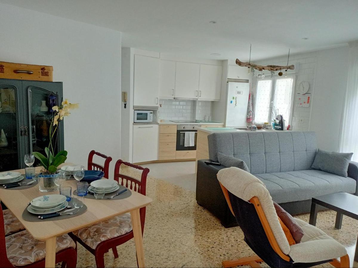 Apartamento R Y C Avilés Eksteriør bilde